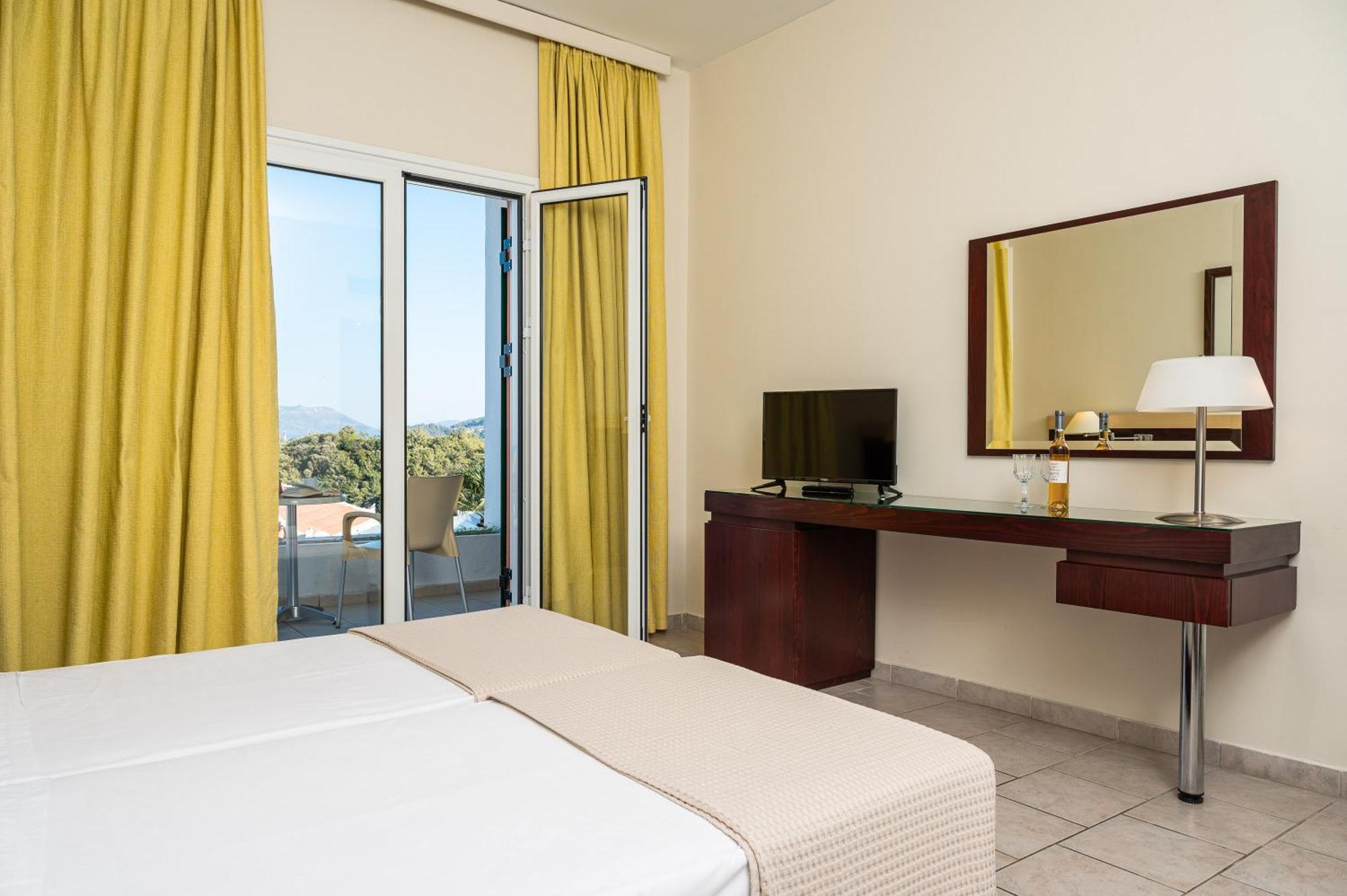 Arion Hotel กอกการี ภายนอก รูปภาพ